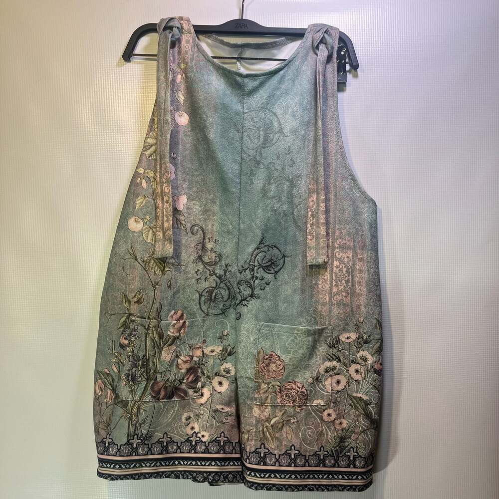 Floral Print Sleeveless Romper with Pockets and Adjustable Straps